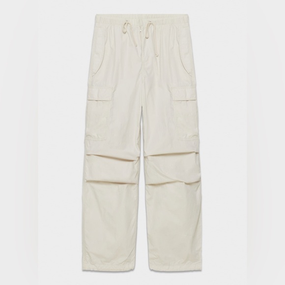 Aritzia Cargo pants- beige - Picture 2 of 2